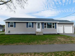 28 Declaration Dr, Westbrook, ME 04092