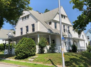 28 Windsor St, Worcester, MA 01605