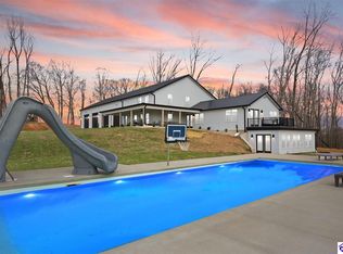 1099 Roachville Rd, Campbellsville, KY 42718
