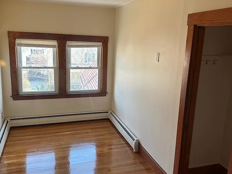 61 Kent St — Photo 16