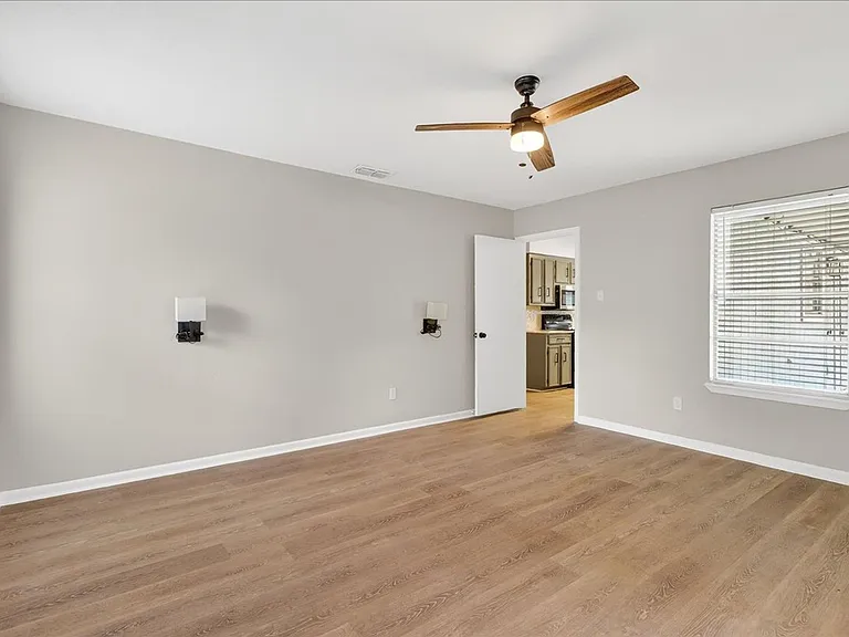 11613 Cripple Creek Dr — Photo 15
