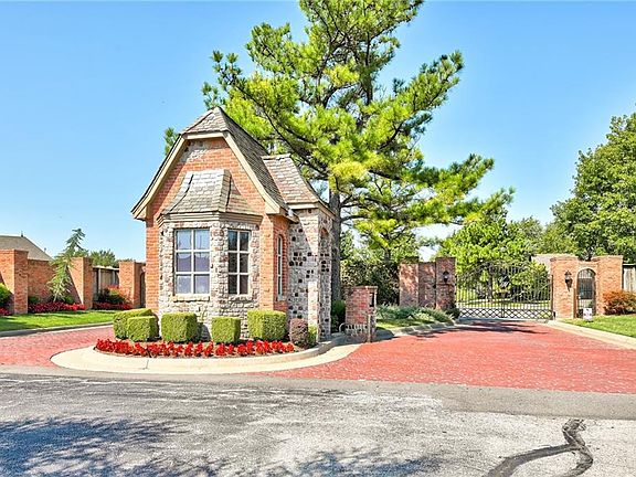 3rd image of 13101 Winding Vine Ln