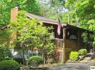 1534 Walt Price Rd, Pigeon Forge, TN 37876