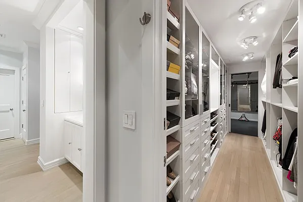 Rented by Compass | media 9