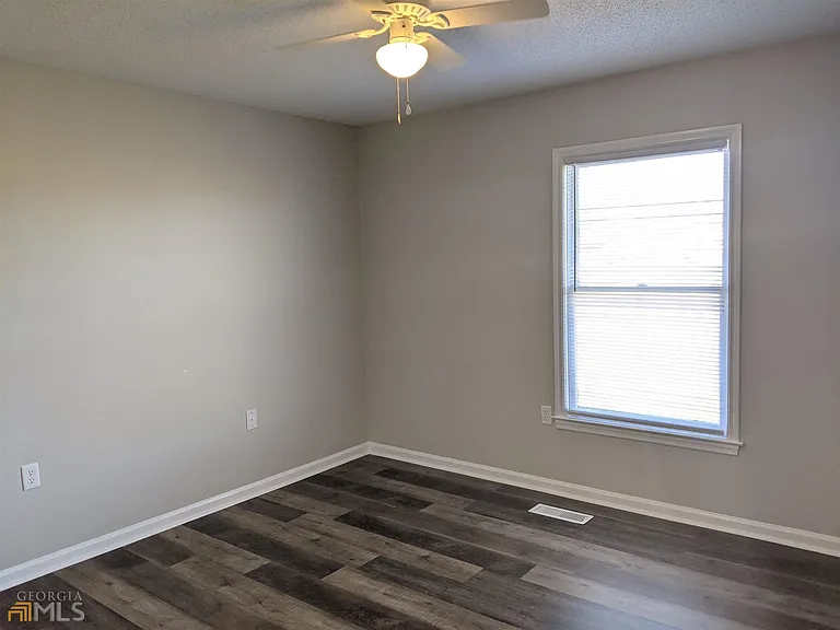 230 Lanier Dr #301 — Photo 16