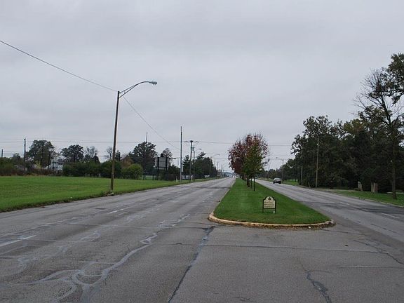 4th image of 2011 W McGalliard Rd