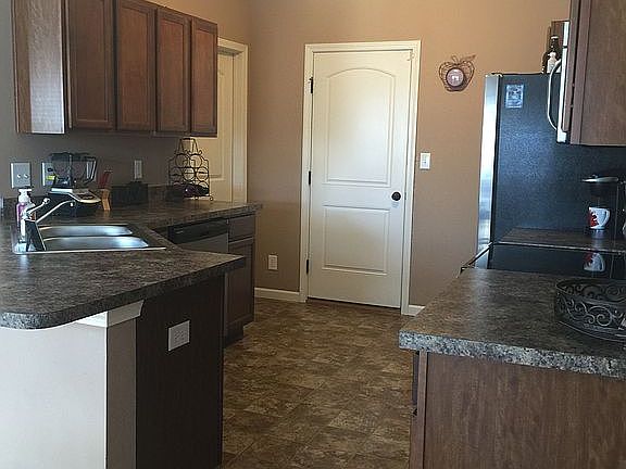 4th image of 784 Clydesdale Dr