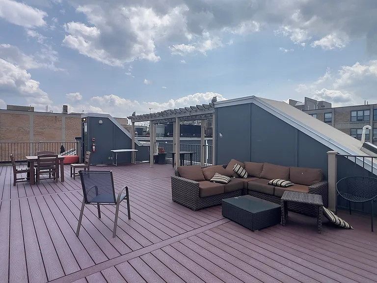 1209 G St SE #8 — Photo 35