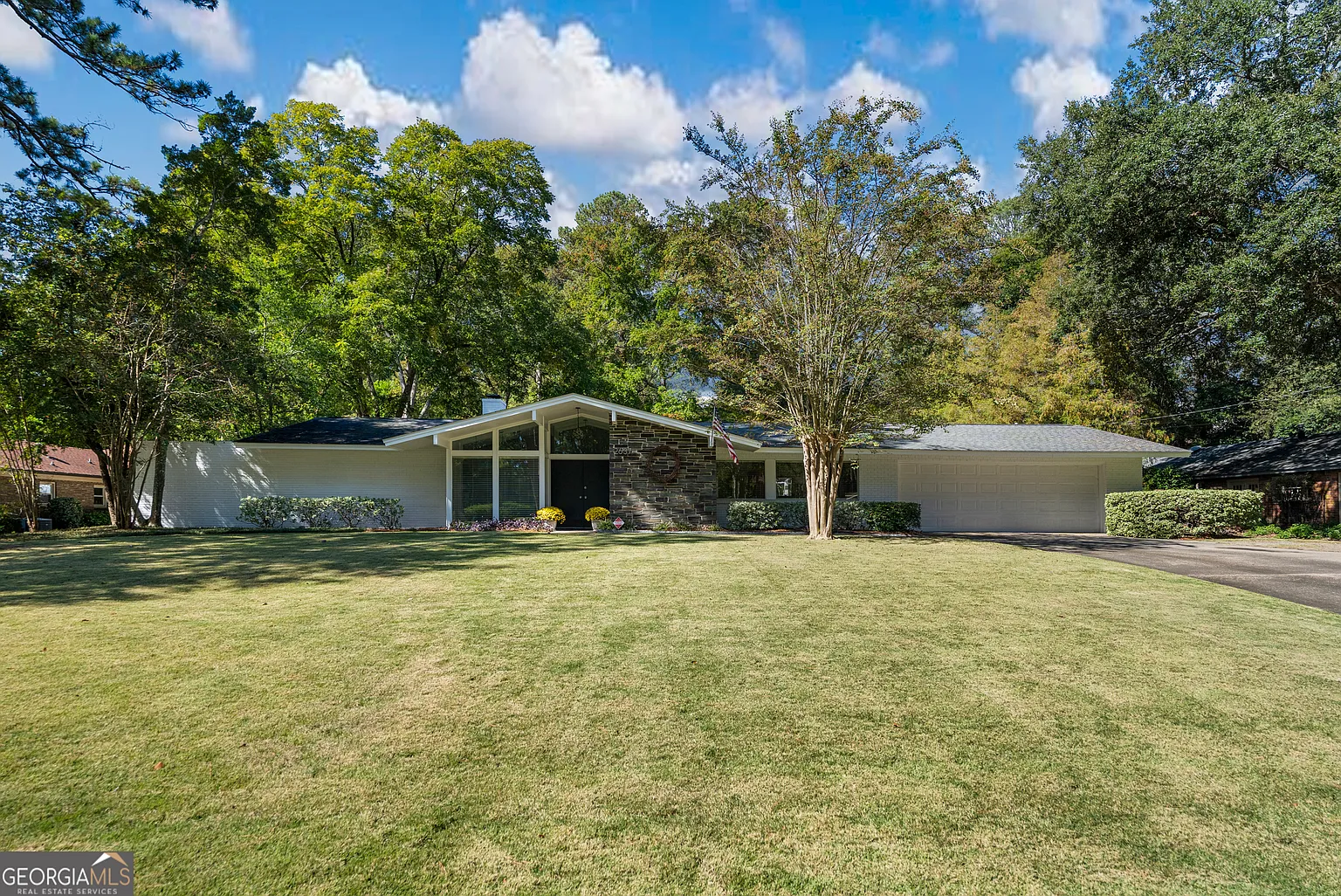 2637 Sue Mack Dr photo 1