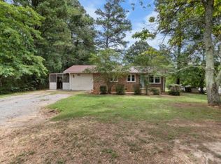 1548 Ridge Rd, Mc Ewen, TN 37101