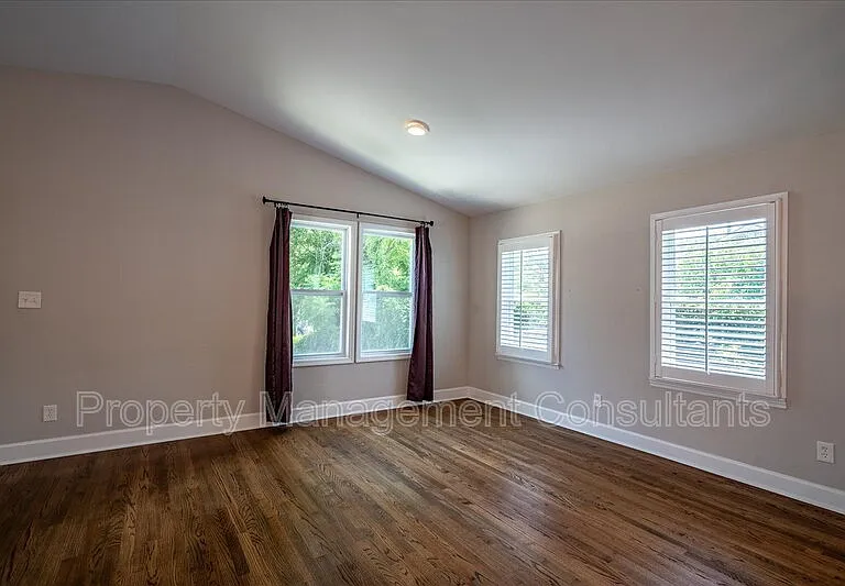 805 Rison Ave NE — Photo 10