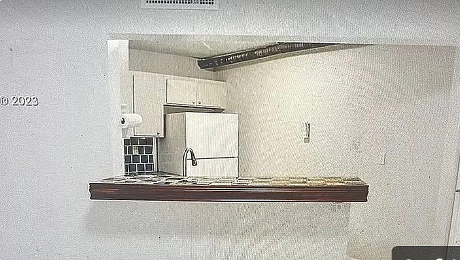 2 bed, 1000 sqft, $2,460 — Photo 4