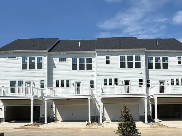 325 Vannette Ln, Westerville, OH 43082