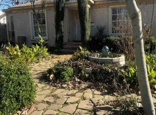 2836 Hedgerow Dr, Dallas, TX 75235