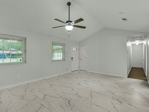4th image of 1215 Tejas Blvd