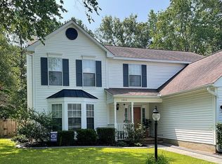 105 S Pembroke Dr, Goose Creek, SC 29445