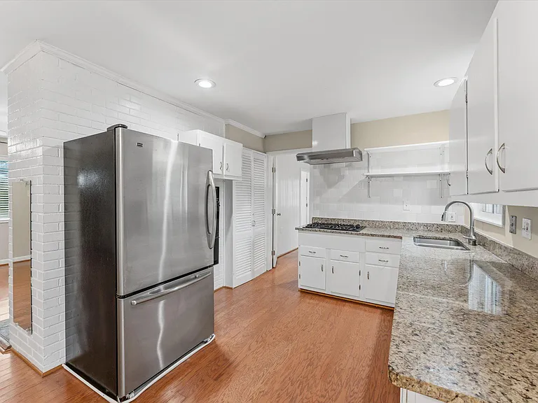 6210 Dana Ave — Photo 13