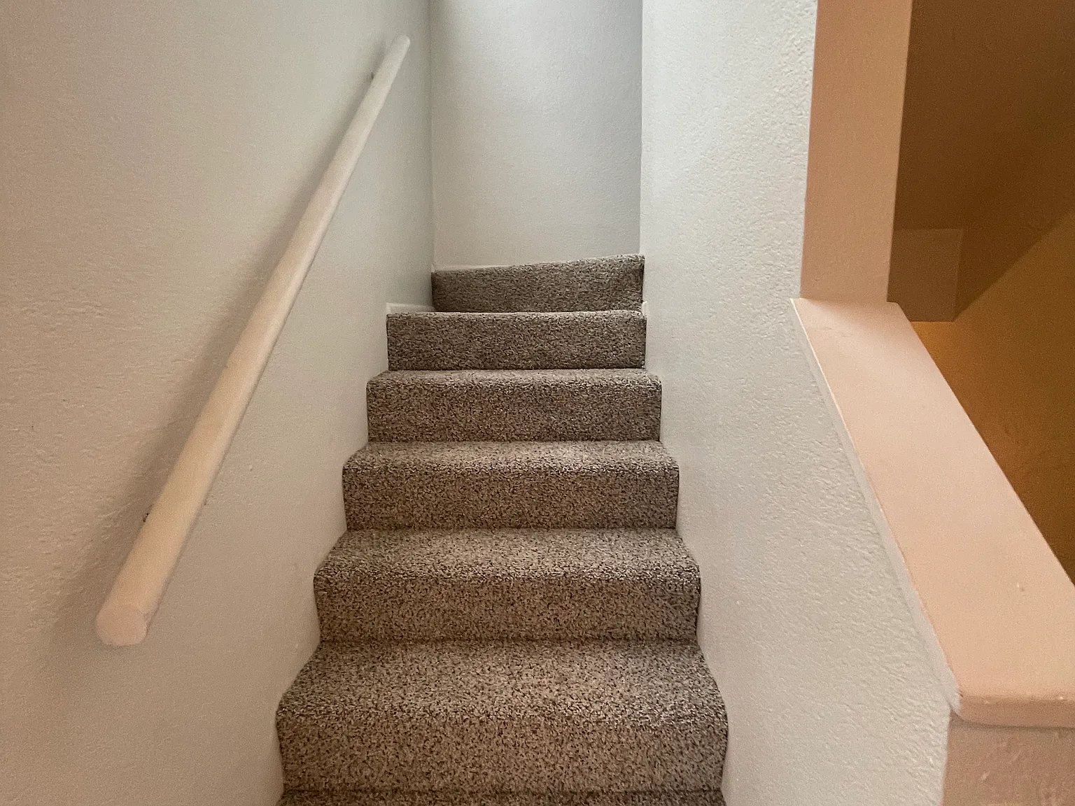 2 bed, 1.5 bath, 1286 sqft, $1,350 — Photo 3