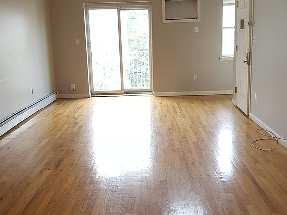 2nd image of 8618 Kingston Pl #3