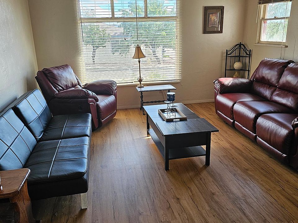 1st image of 1011 S Puerco Dr #2
