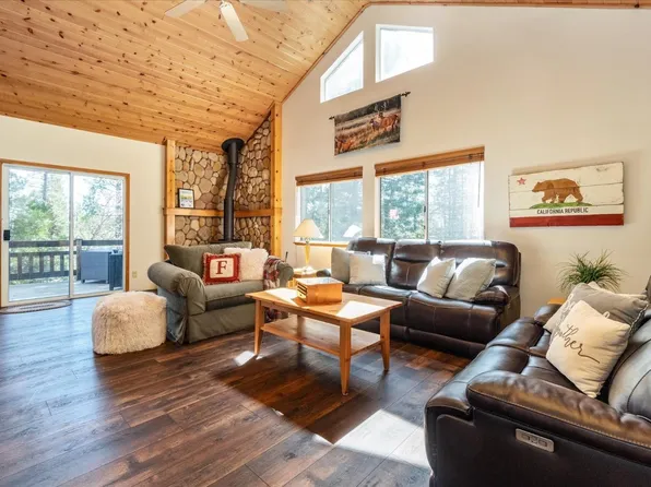 1956 Pine Cone Dr, Arnold, CA 95223