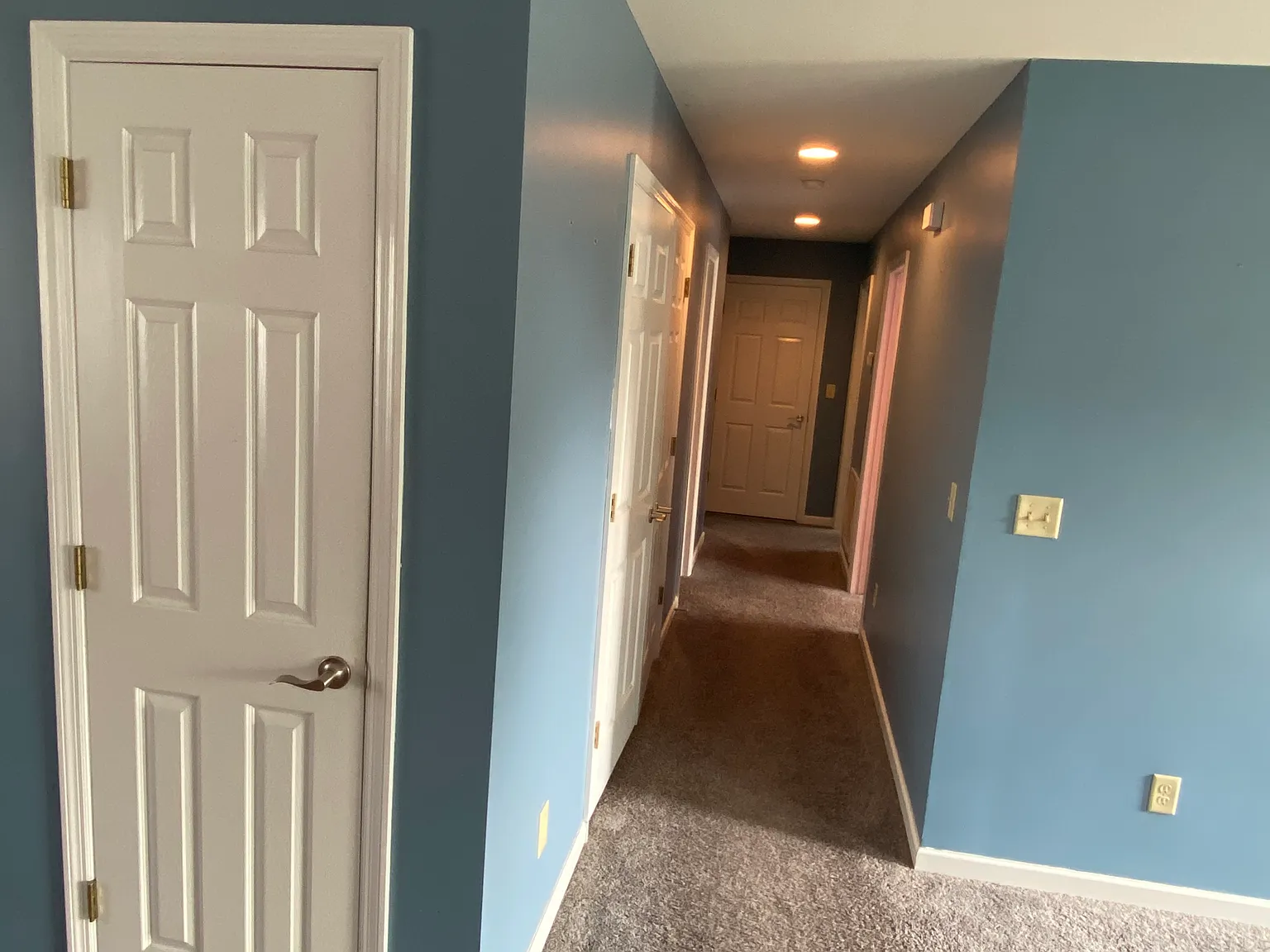 3 bed, 1200 sqft, $2,000 — Photo 4