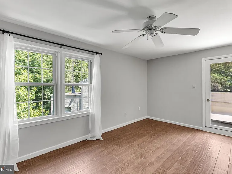 702 S Arlington Mill Dr #304 — Photo 13