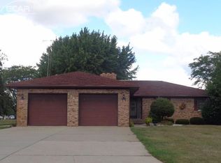 7360 Old Timber Trl, New Lothrop, MI 48460