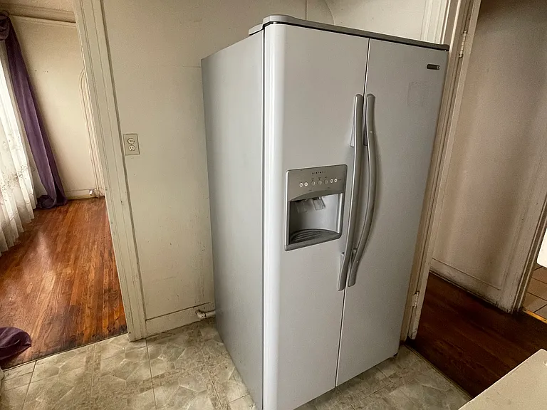 809 1/2 N Ridgewood Pl #809 — Photo 9