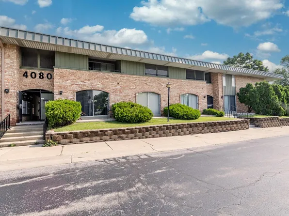 4080 West Rivers Edge CIRCLE #14, Brown Deer, WI 53209