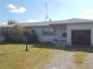 604 Wisconsin St, Geronimo, OK 73543