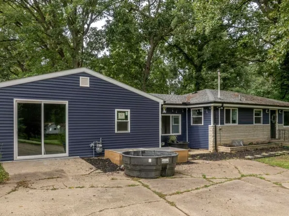 52747 Lynnewood Ave, South Bend, IN 46628