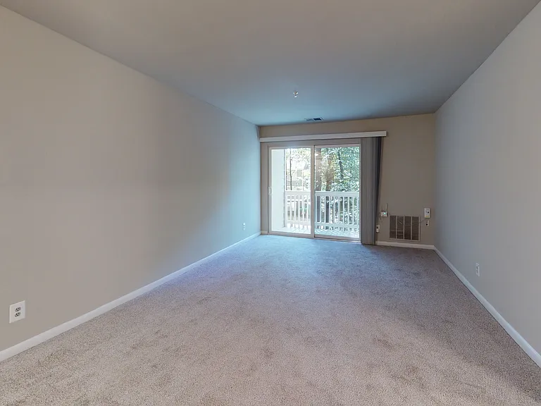 Canterbury Apartments — Photo 57