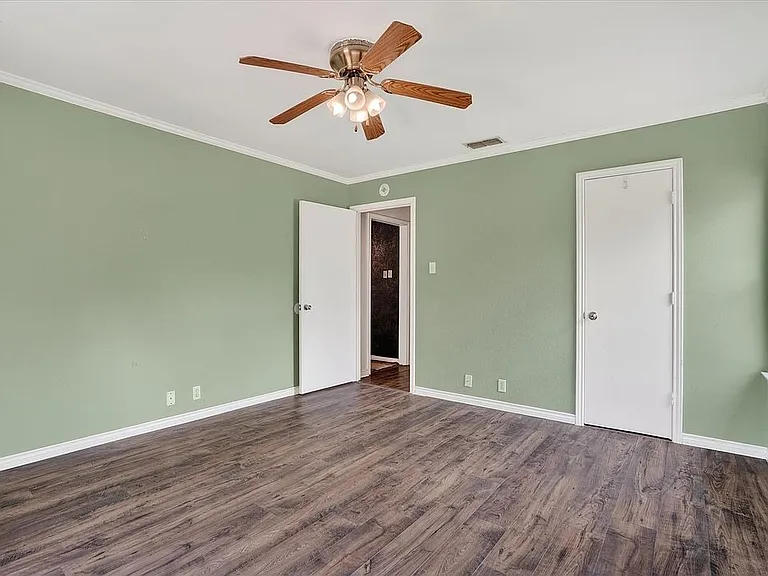 834 S Ridgeway Dr — Photo 12
