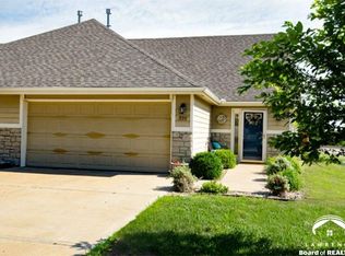 930 N Fieldstone Dr, Lawrence, KS 66049