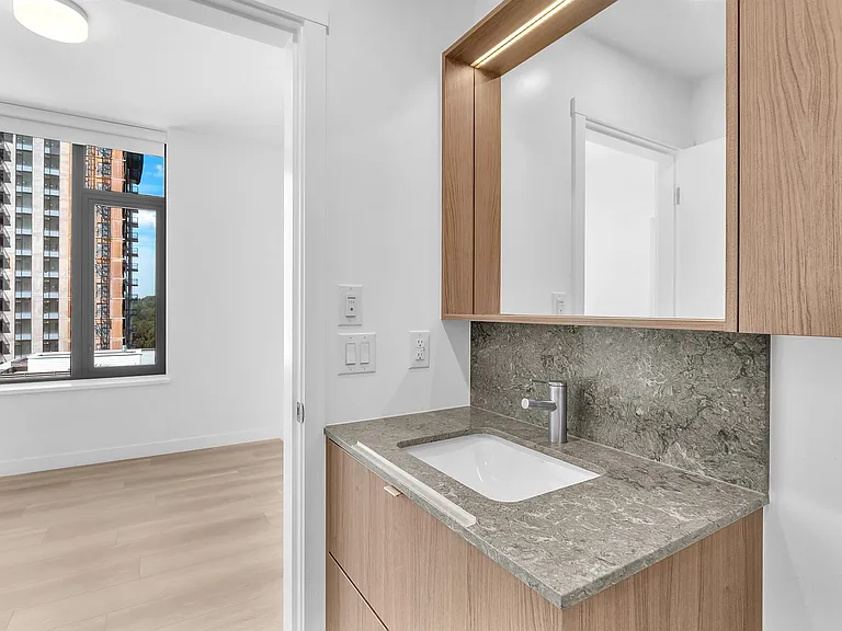 626 Claremont St #1002 — Photo 20