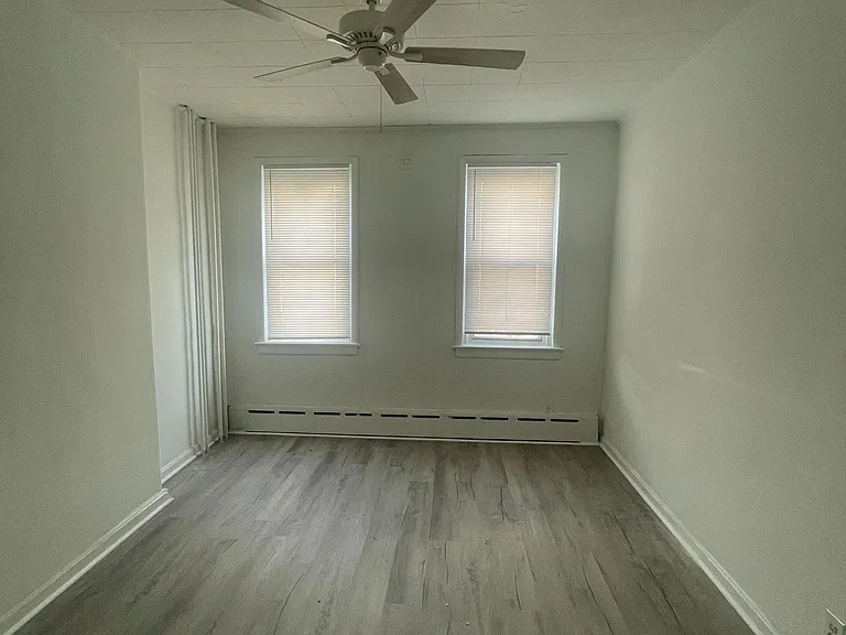 1550 Ruan St — Photo 16