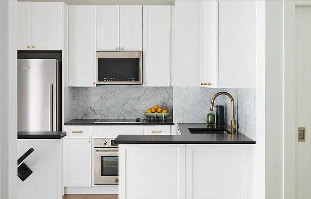 Rented by REAL New York | media 19