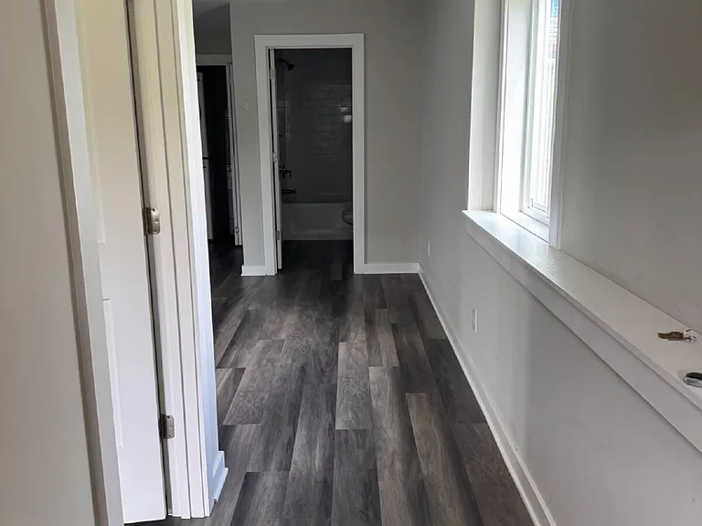 13 Ridge St #B — Photo 3