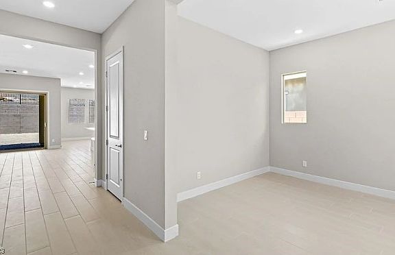 5th image of 211 Bella Noche St