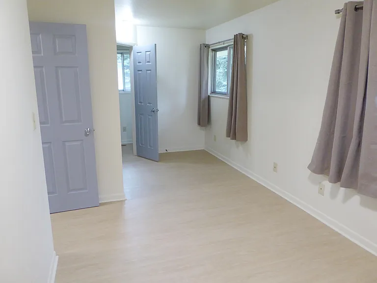 3400 E Locust St — Photo 17
