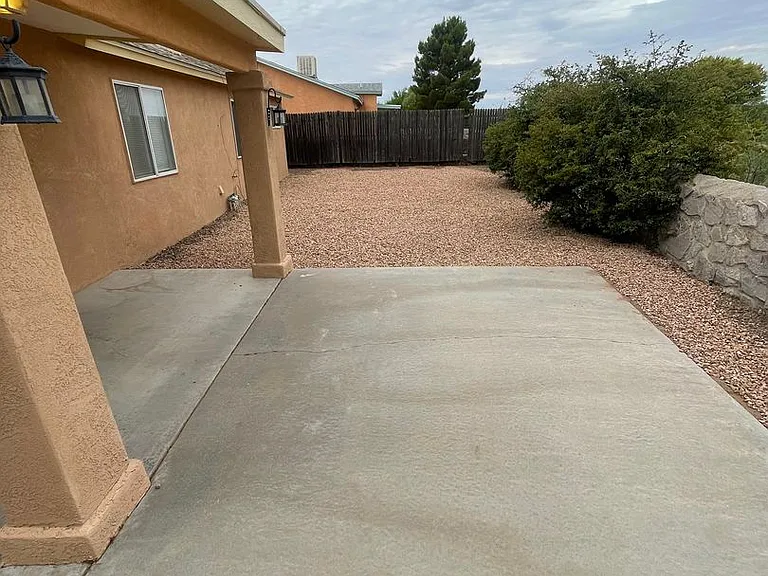 5015 Emerald St — Photo 17