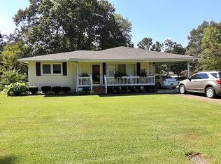 1005 Pine St, Cherokee, AL 35616