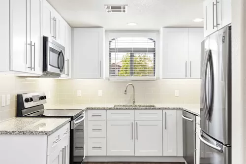 Newly Renovated Apartment Homes Available - Cortland at Raven