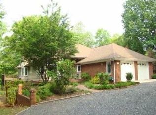 1749 Lake Ctry Drive Ext, Asheboro, NC 27205