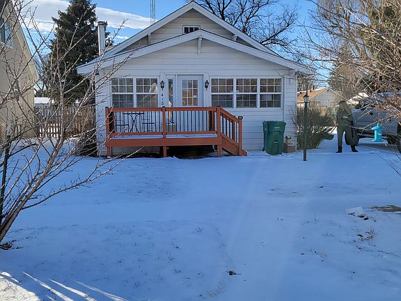 2nd image of 418 Park Ave