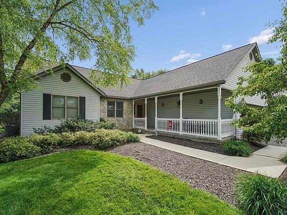 2nd image of 20521 NW Parkway Dr