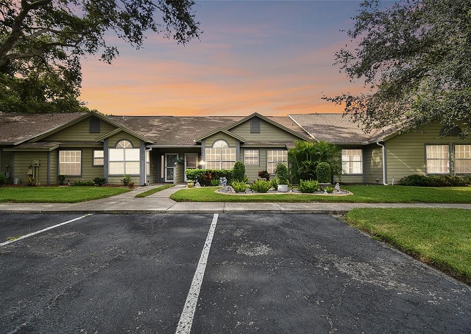 1st image of 2434 BENTLEY DRIVE