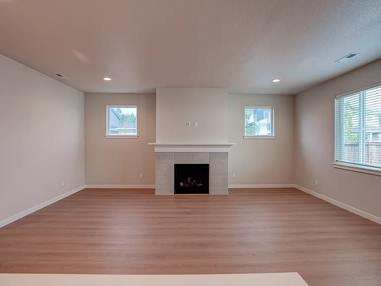 4102 NE 186th St — Photo 13