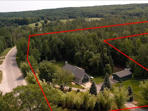 2nd image of 1011 Opal Lake Rd